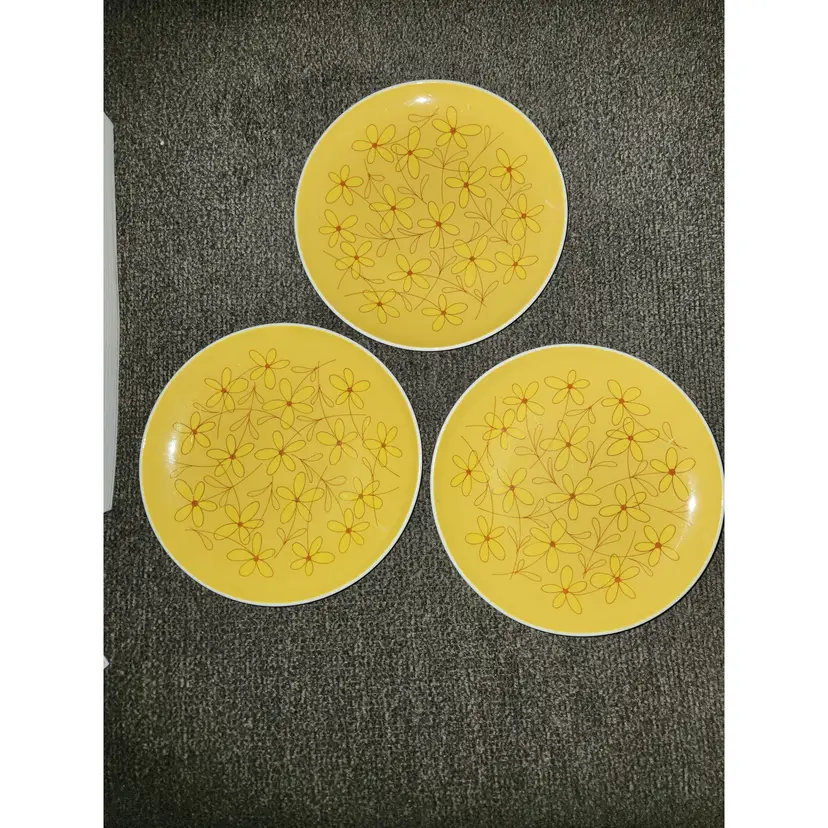 Centura Golden Daisy Plates - Set of 3 1960/1970