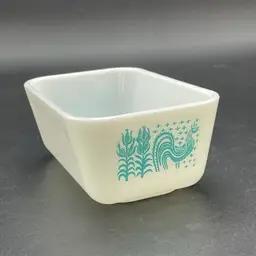 Pyrex #502 Amish Butterprint Refrigerator Dish 1 1/2 Pint No Lid Vintage Kitchen