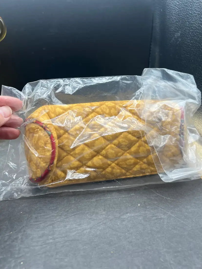 #350B NWT Maggie Brown Quilted Cotton Cosmetic Bag/Pencil Case in a Yellow Leaf Pattern Zippered Barrel Pouch