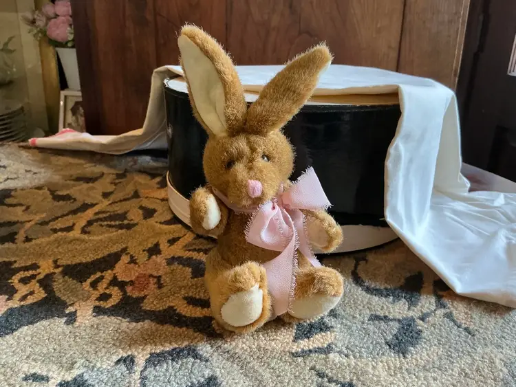 Vintage Bunny Plush By Jerry Elsner Co. New York 1990’s