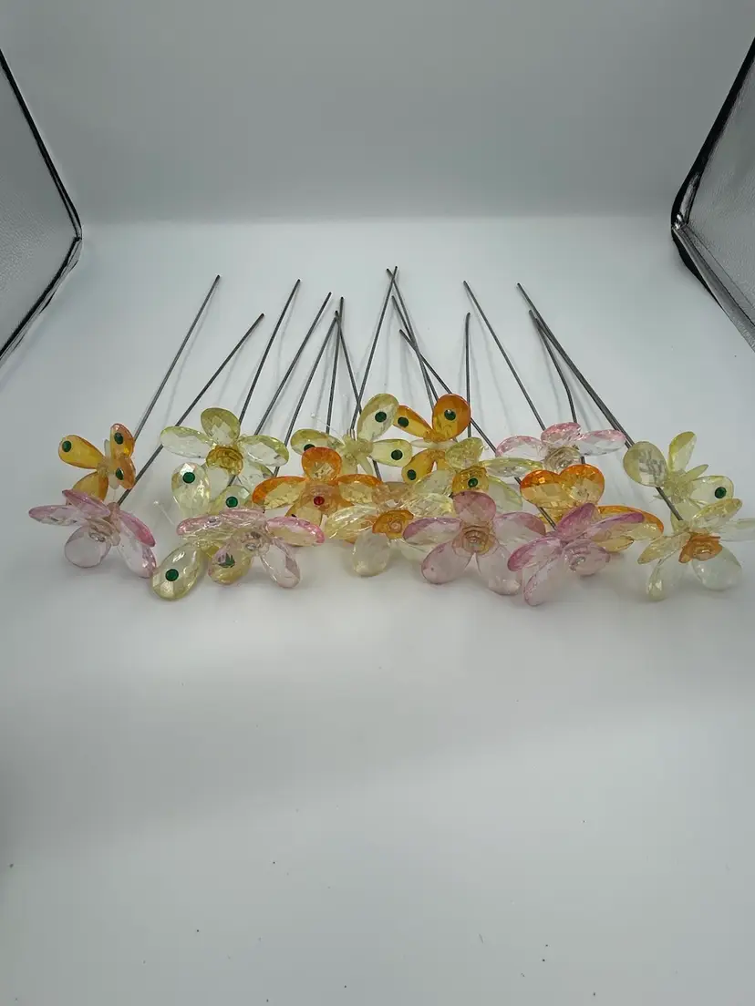 16 Vintage Acrylic, Butterfly, And Flour Decorative Picks On Metal Rods