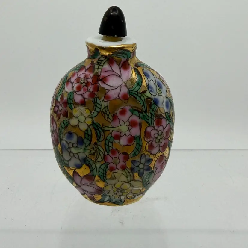 Vintage mille fleur thousand flowers hand painted snuff bottle 2.75”