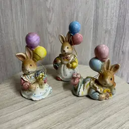 Inv. 4381 Lefton Bunnies with Balloons 1987 #06263 set of 3