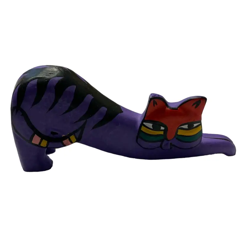 Z 1 Gorgeous Purple Carved Wooden Stretched Cat 🐈‍⬛