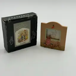 Beatrix Potter 1996 Small Mini Resin Picture Easel Frame