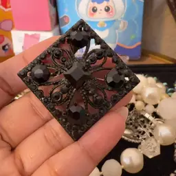 #03 - Black Brooch