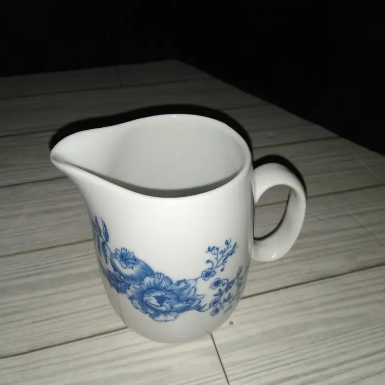 Rhapsody Royal Worcester Coffee Tea Pot & Creamer With 2 Cups Mugs 1975 England