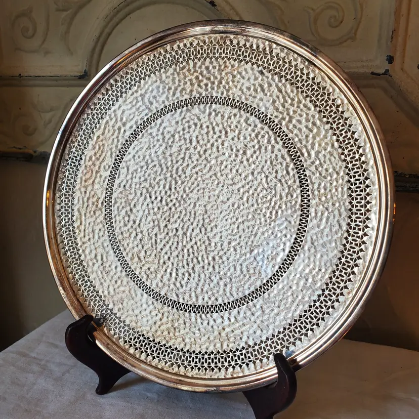 Meriden Silverplate International Silver Co Pierced Cake Plate 10”