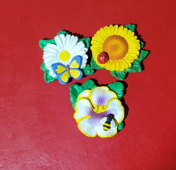 Set Lot Of 3 Tropical Flower Magnets - Hibiscus, Sunflower, Daisy… ~ FREE SHIPPING