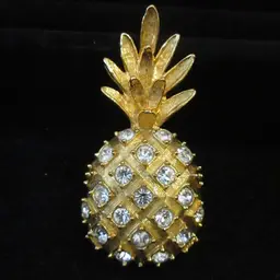 Vintage "Hawaii 99" Signed Gold Tone Metal & Rhinestone Pineapple Brooch Pin 1999 - 2 Inches