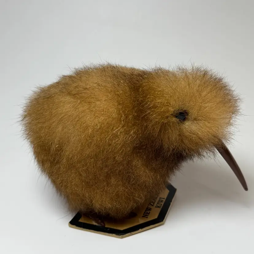 New Zealand Kiwi Bird Figurine Genuine Opossum Fur Souvenir Original Label Vtg