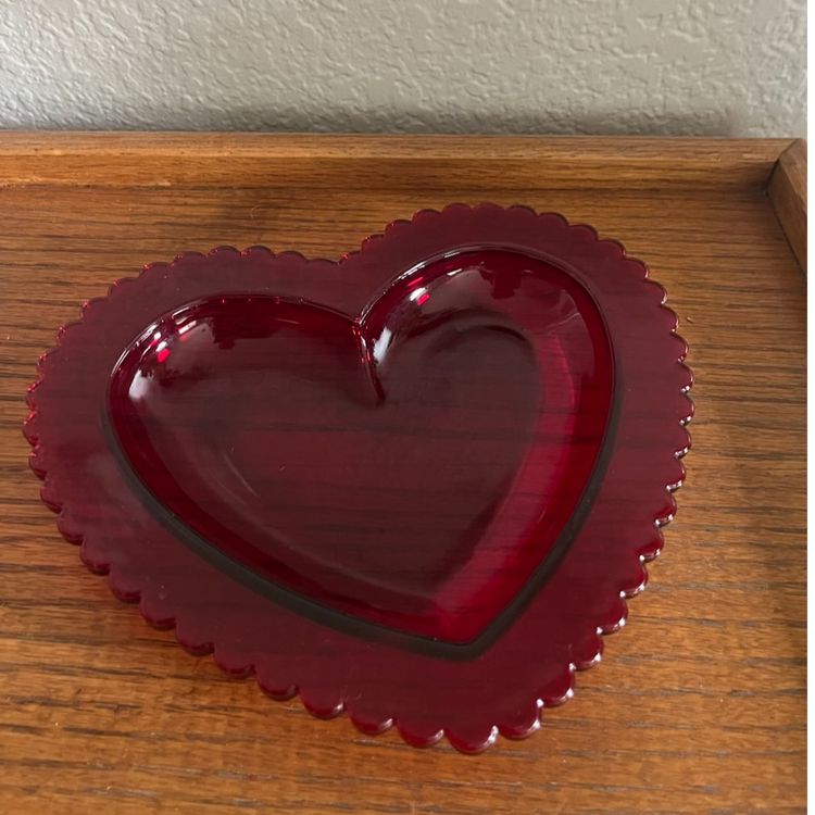 Hallmark Deep Red Heart Glass Scalloped Edge