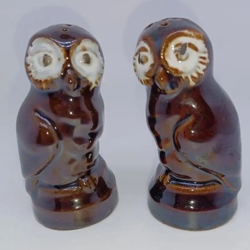 Vintage Brown Owl Salt And Pepper Shakers Redware  Japan
