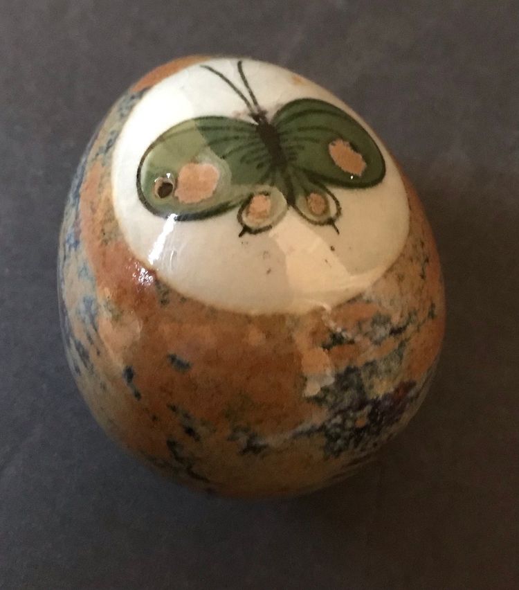 Tonala Mexico Pottery Egg Butterfly Unmarked Folk Art
