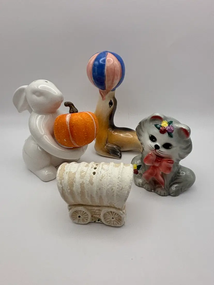 Orphan Salt Shakers For Crafting Or Replacement 