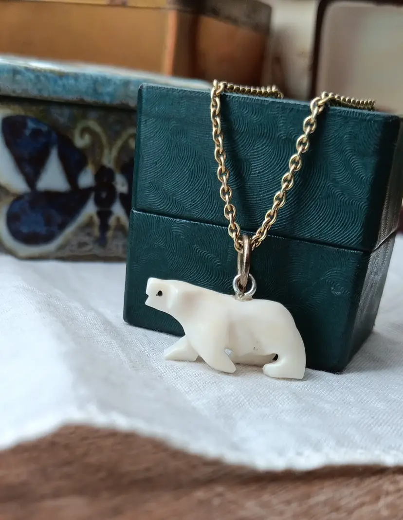 Vintage 10K Gold bracelet w Polar Bear Charm