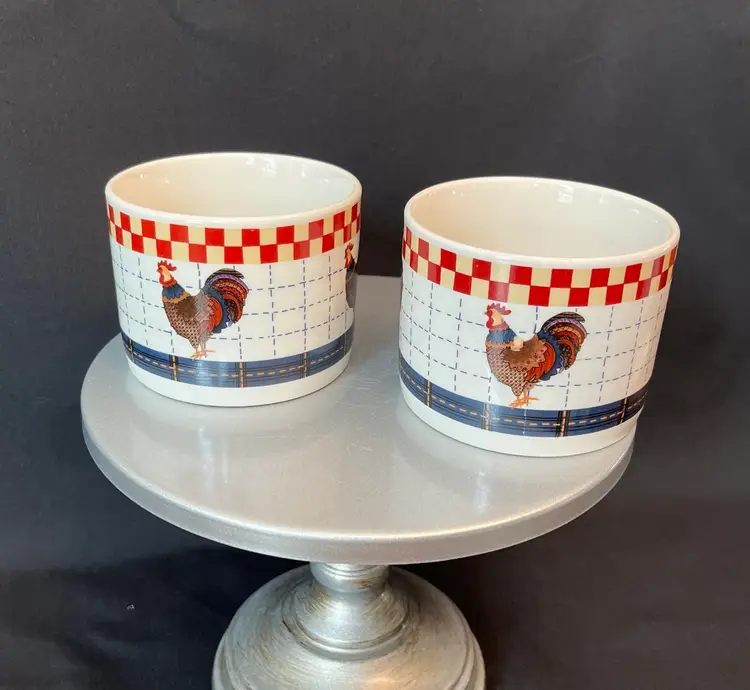 Oneida Majestic ware Calico Rooster Mugs
