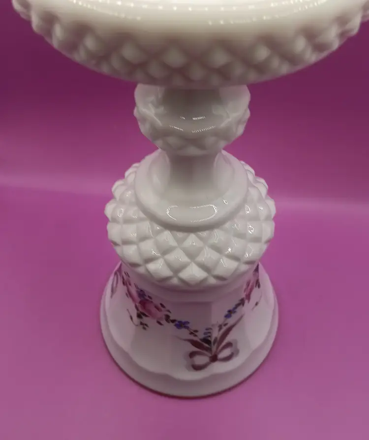 Vintage Westmoreland "Roses & Bows" Milk Glass Pedestal Goblet Vase 9.5: