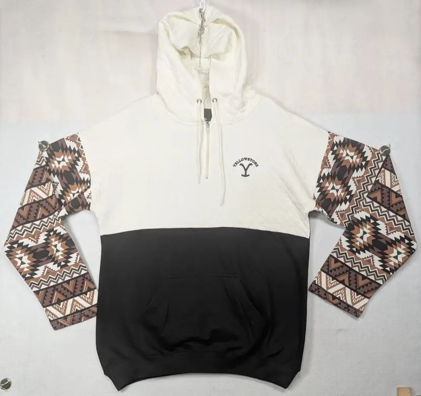 Yellowstone - Dutton Ranch TV Show - Women's Hoodie - Size XL