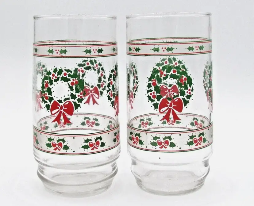 Christmas Tea Glasses: Vintage Holly Berry & Bows (Set of 12)