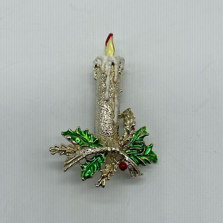 Vintage Jerry’s Holiday Candle Brooch