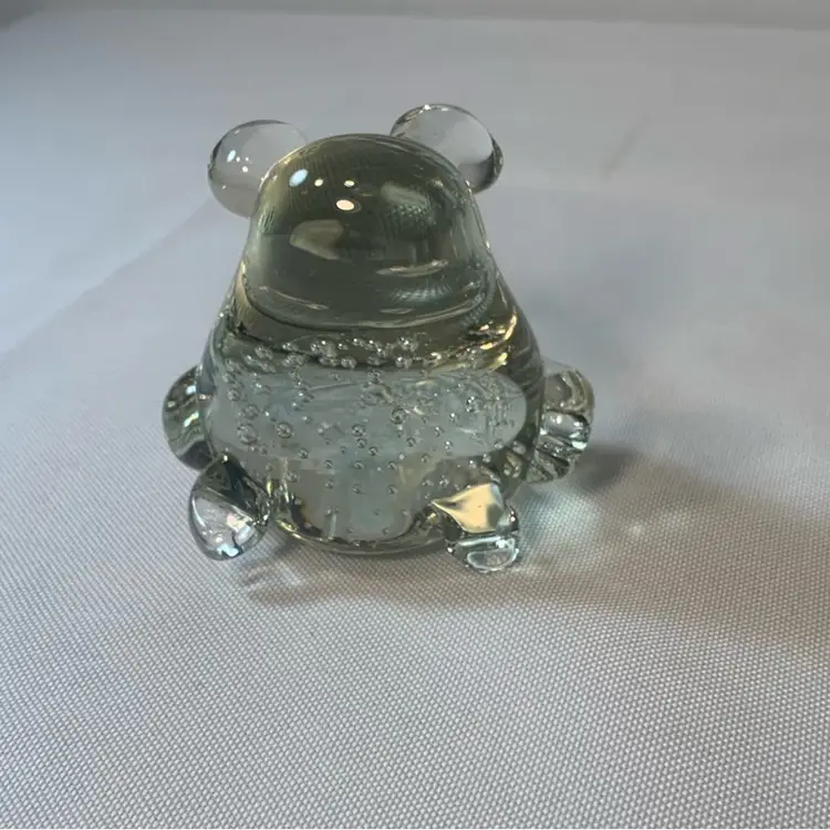 Clear Frog Controlled Bubbles