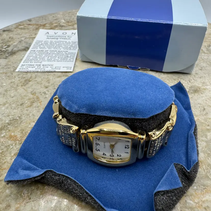 Vintage Avon NIB Ten Commandments Watch Size 6 New Battery - Working