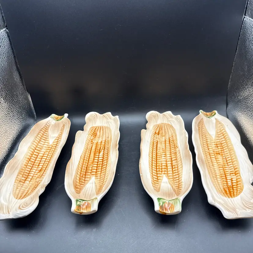 Set Of Four Vintage Ceramic Corn On The Cob Dishes