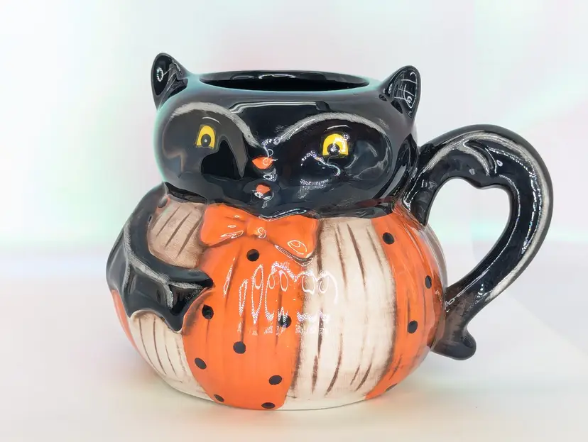 Johanna Parker Transpac Bat Pumpkin Halloween 26 Oz Figural Ceramic Mug Spooky Fall decor