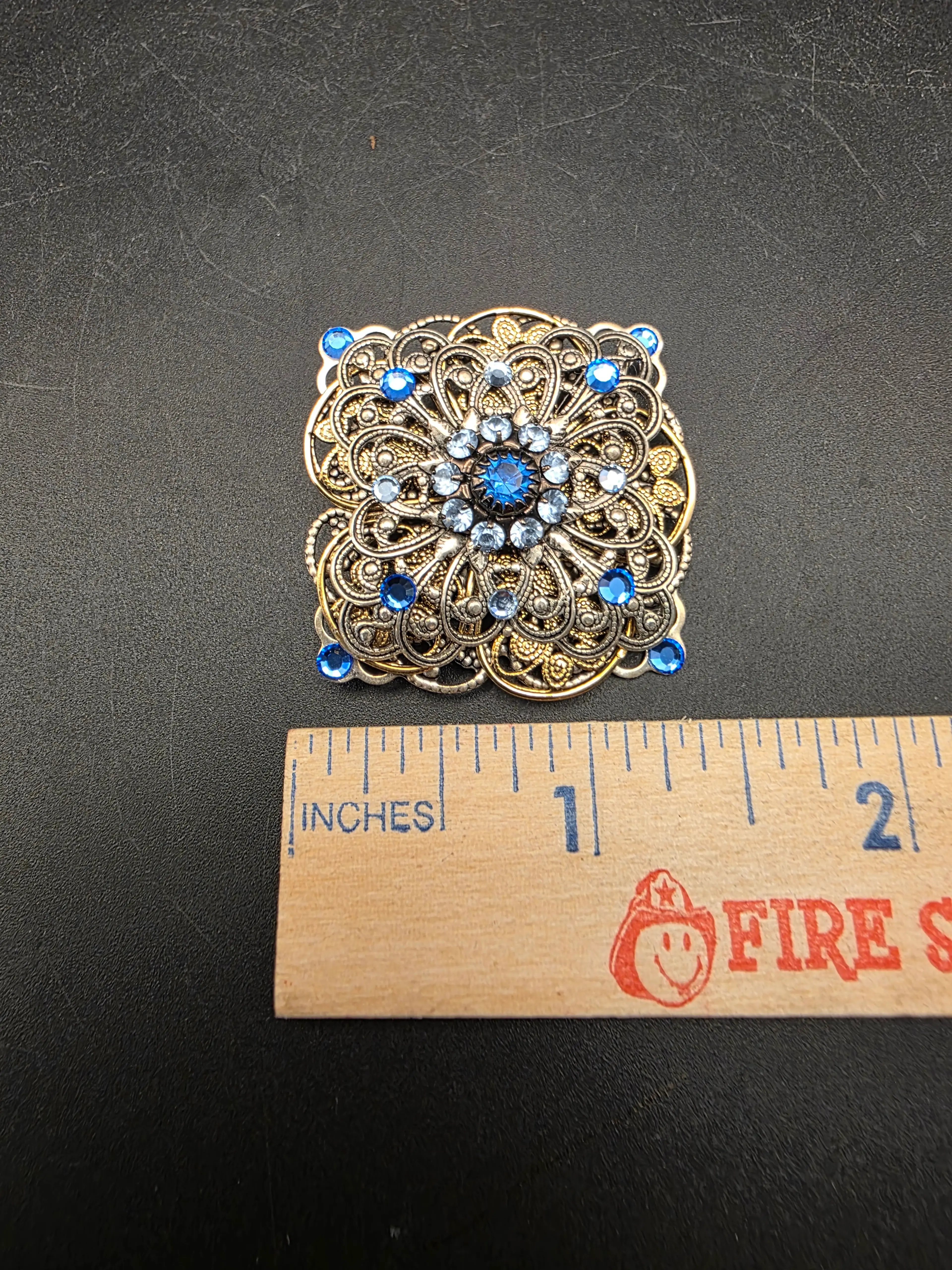 Image 3 of 3