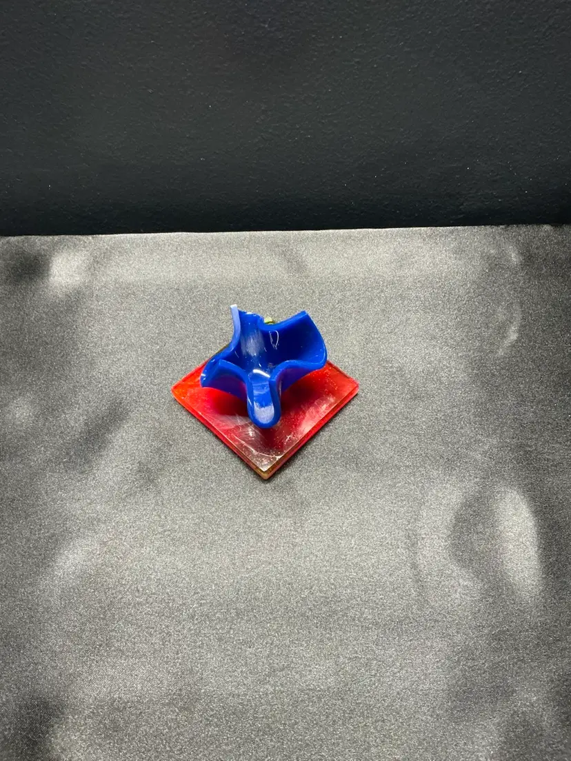 Modern Abstract Acrylic Sculpture – Red & Blue Geometric Art Cube – Contemporary