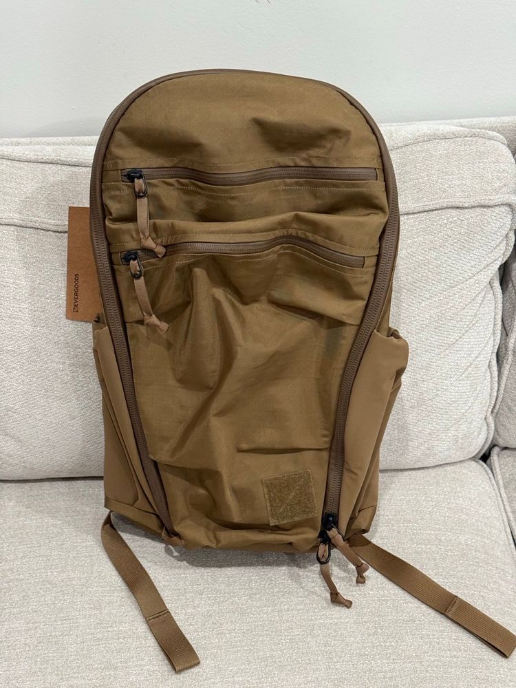 EVERGOODS MOUNTAIN Panel Loader 22L - Coyote ECOPAK