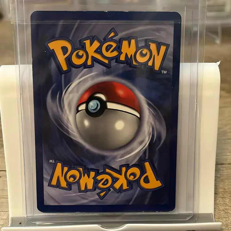 Pokémon 1st Edition Machamp 1999 Base Set #8/102