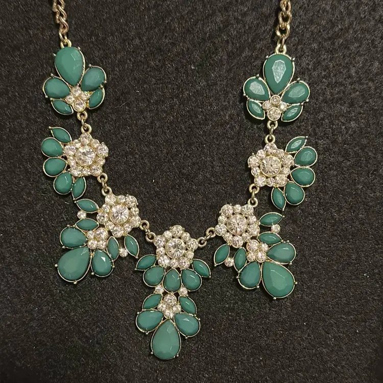 39 - Green Statement Necklace - 17-20” - Lobster Claw