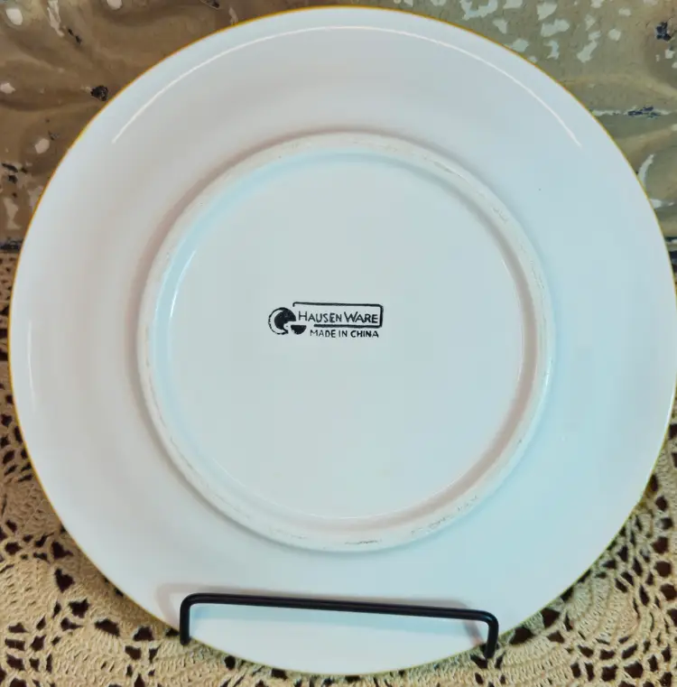 HausenWare Hand Painted Ceramic Black Cat & Flowers Decorative Plate 8"