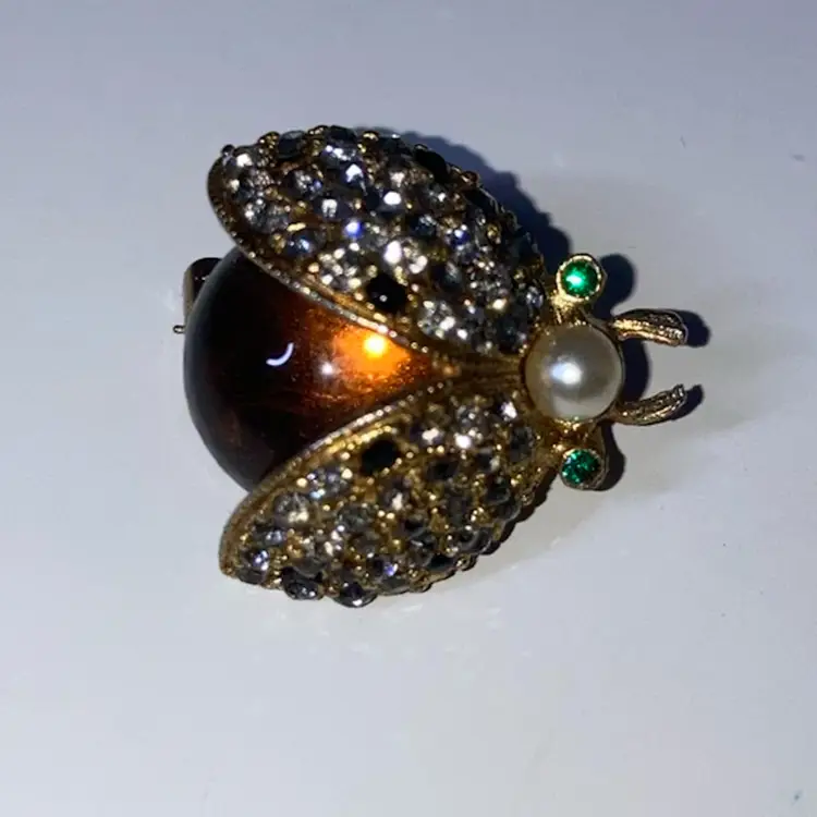 Vintage Hattie Carnegie Goldtone Ladybug Brooch With  Jelly Belly  And Rhinestones 😍