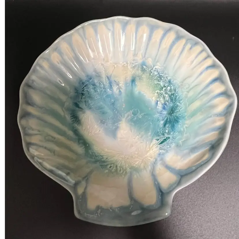 Edgecomb Potters of Maine - Crystalline Glaze- Sea Shell Trinket Dish-  7” X 7.25”