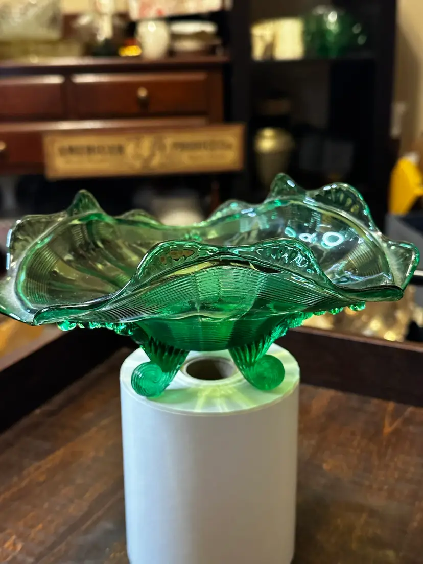 Antique Northwood Klondyke Green Three-Footed Candy Dish: Fluted Scroll Design