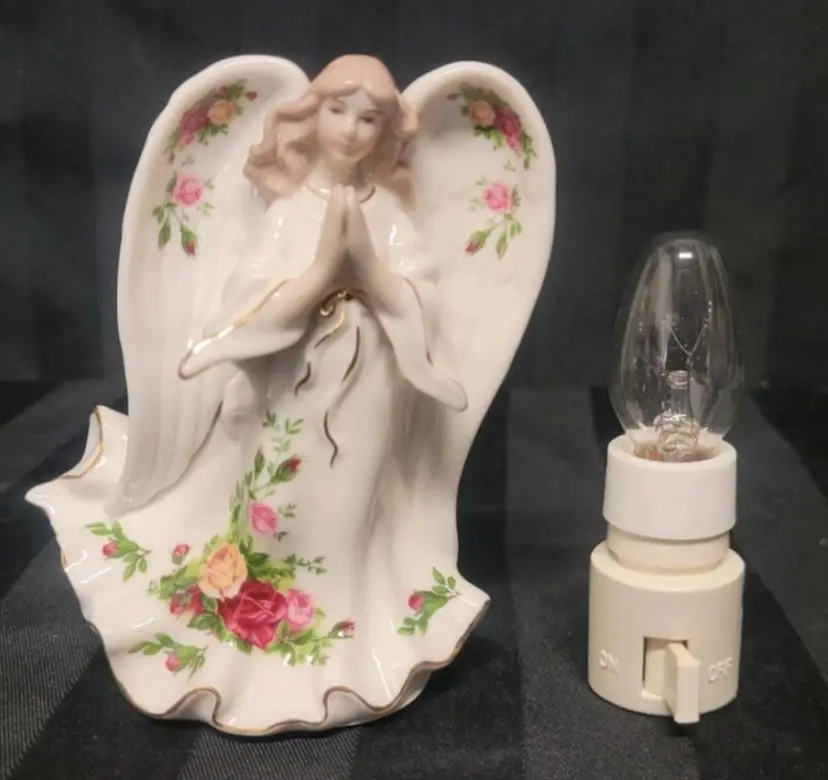Vintage Royal Albert " Old Country Roses " Angel Nightlight  5 ¼" tall . Tested Working