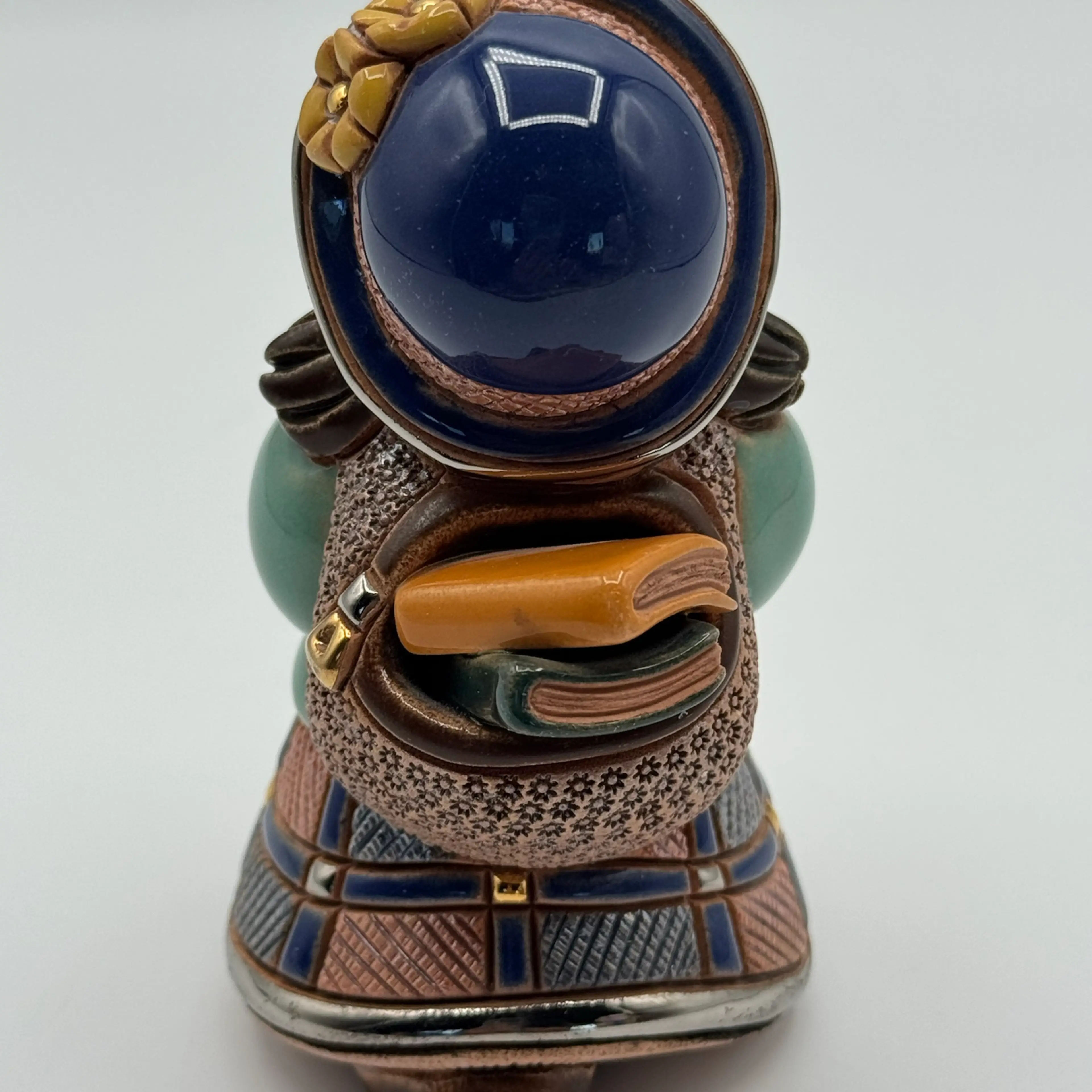 Image 3 of 12