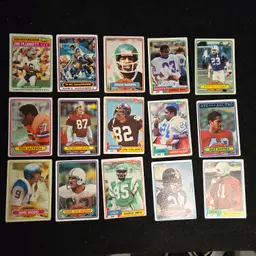 #22 Topps Football Cards Lot 15 80/81