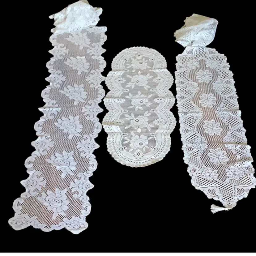 Lot Of Five (5) White Laced Table Runners Vintage And Contemporary See Description For Measurements