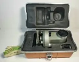 Surveyor Transit Level GEOTEC Japan Auto Level AL-31C Case Untested Parts Only