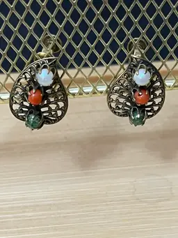 72) Vintage Bronze Colored Filigree Leaf With Tricolored Bead Clip On Screwback Earrings