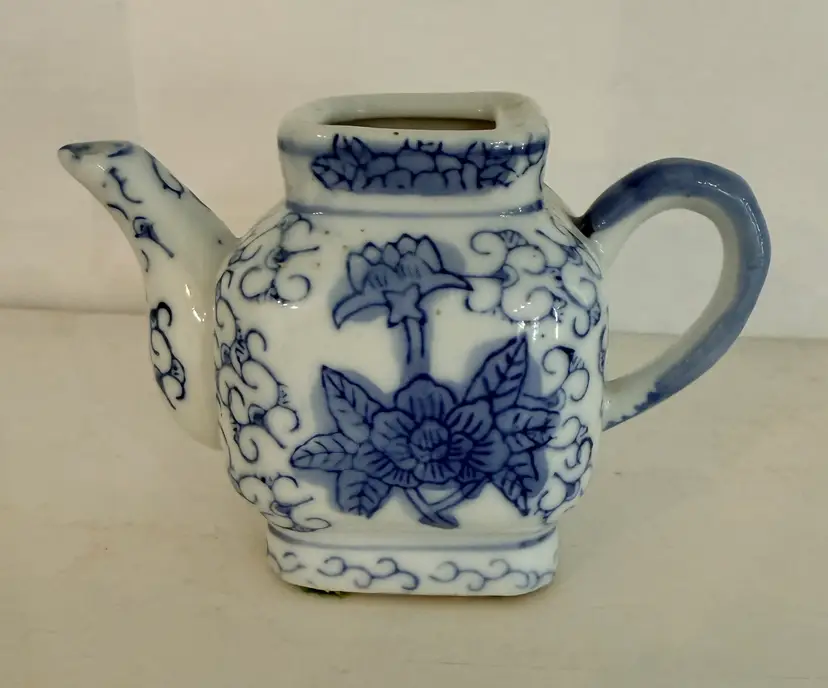 Vintage Blue & White Chinese Porcelain Miniature Teapot