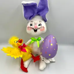 Annalee 2009 Bunny Holding Duck and Egg 12" Spring Easter Pals Doll w/ Tag