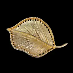 BSK Signed Vintage Gold Tone Brushed Metal Beech Leaf Fashion Brooch Pin 2.5”