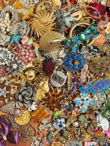 Jewelry! W/moonskyvintage On Niknax.net