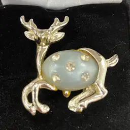 Vintage Jelly Belly Lucite Deer Brooch Pin Gold Tone Lucite Rhinestones EUC