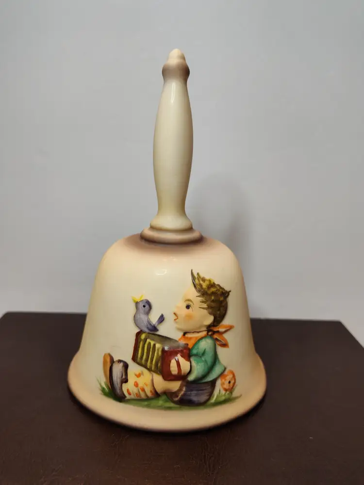 1978 Goebel Hummel 1st Edition Bell